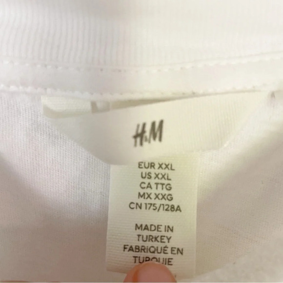 H&M Women’s White Printed Mickey Mouse Short Sleeve Crewneck Tee Size XXL - Picture 4 of 8